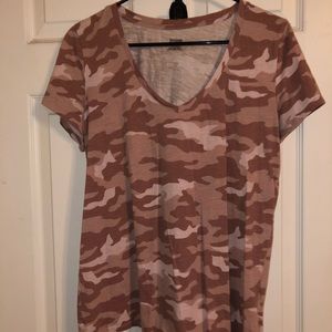 Victoria’s Secret pink short sleeve T-shirt